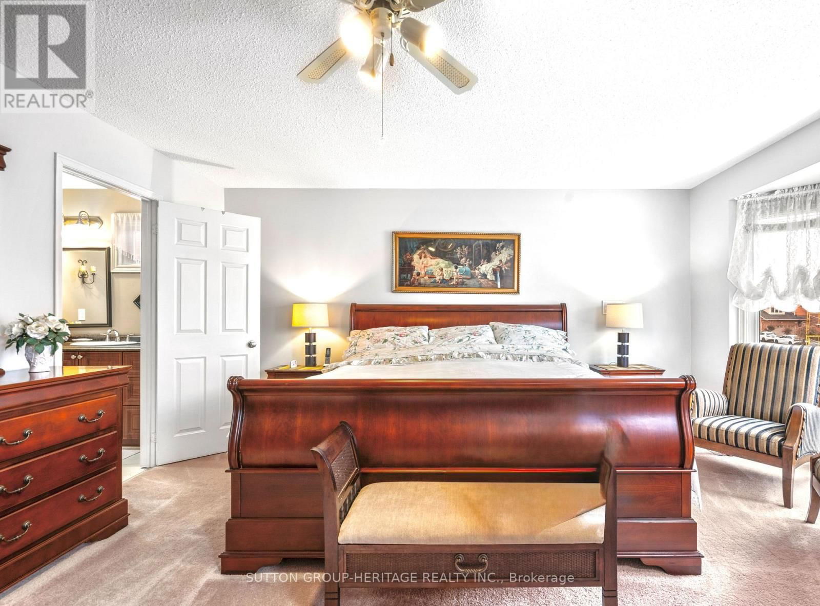 943 GABLEHURST CRESCENT Image 12