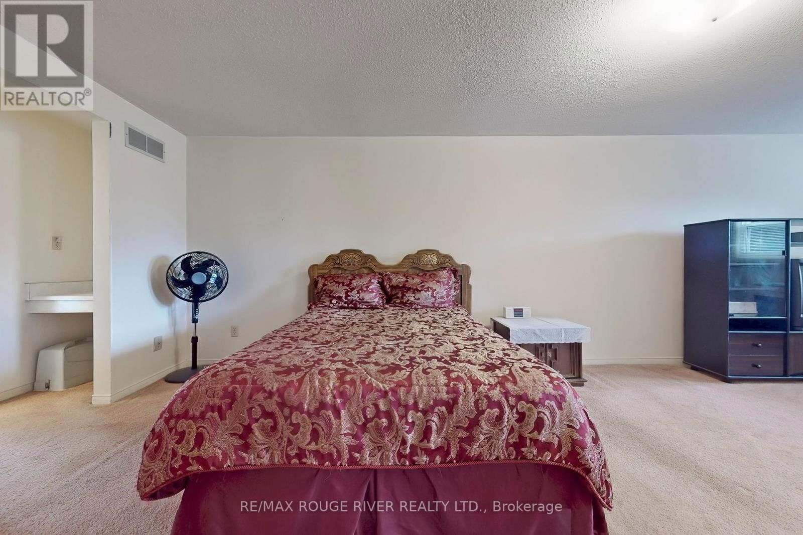 936 RAMBLEBERRY AVENUE Image 22