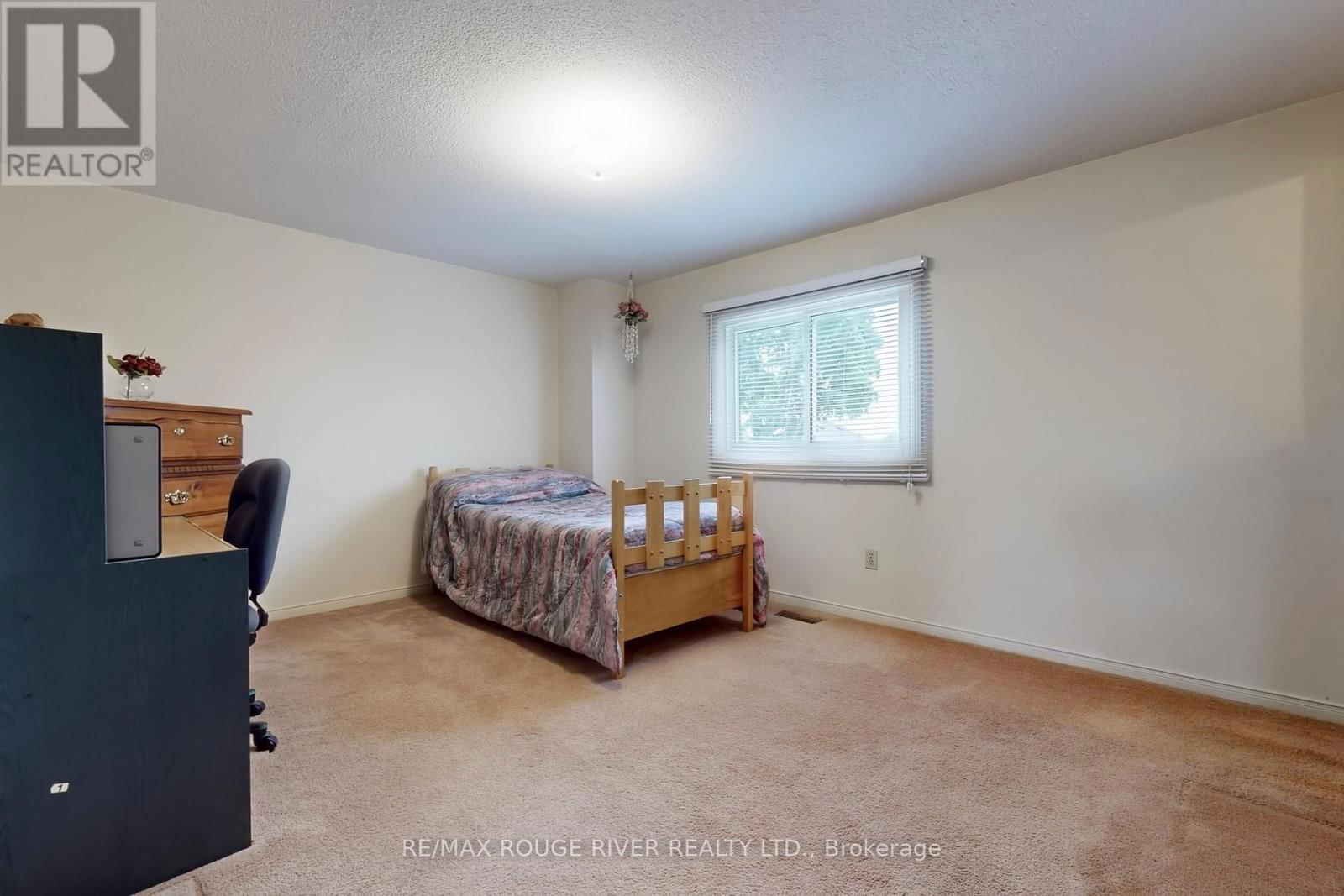 936 RAMBLEBERRY AVENUE Image 24