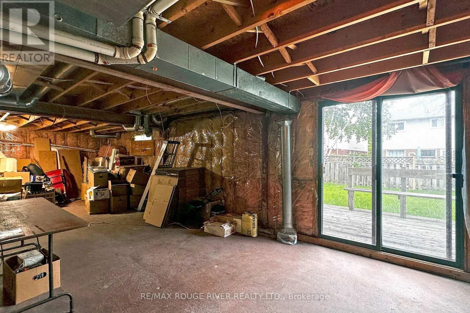 936 RAMBLEBERRY AVENUE Image 35