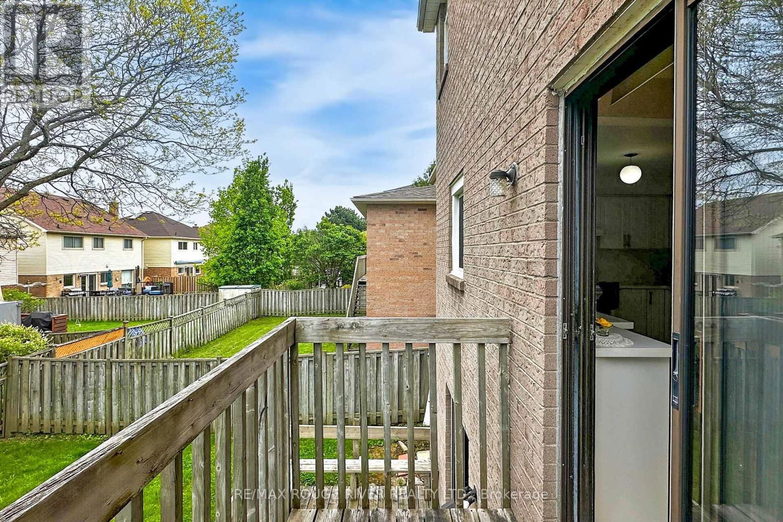 936 RAMBLEBERRY AVENUE Image 38
