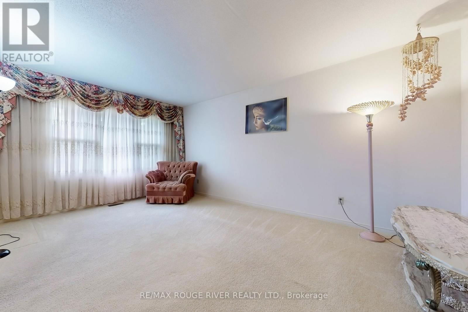 936 RAMBLEBERRY AVENUE Image 8