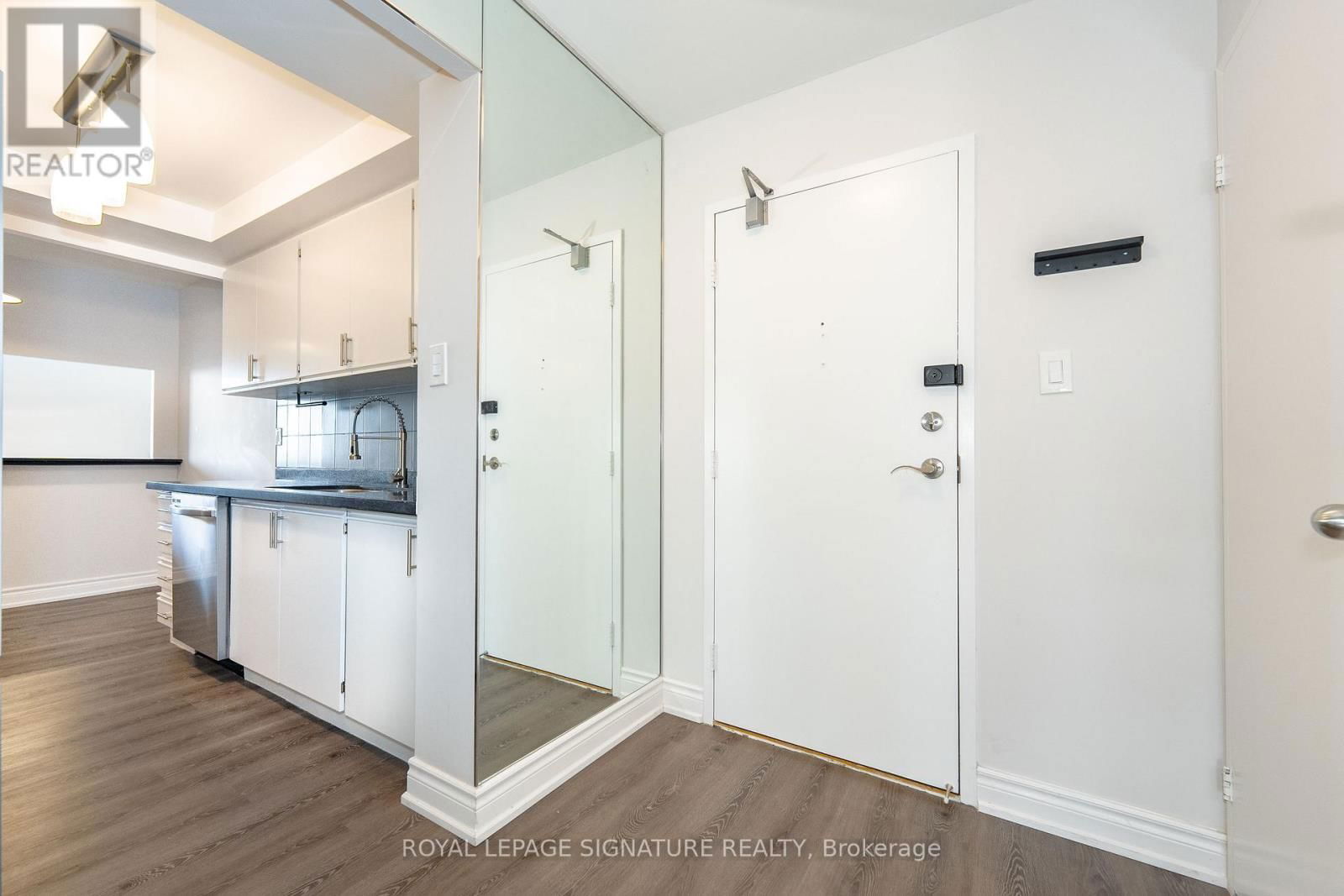 1802 - 3151 BRIDLETOWNE CIRCLE Image 6