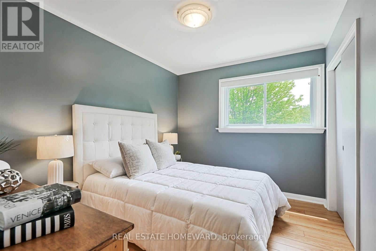 8 BURNVIEW CRESCENT Image 19