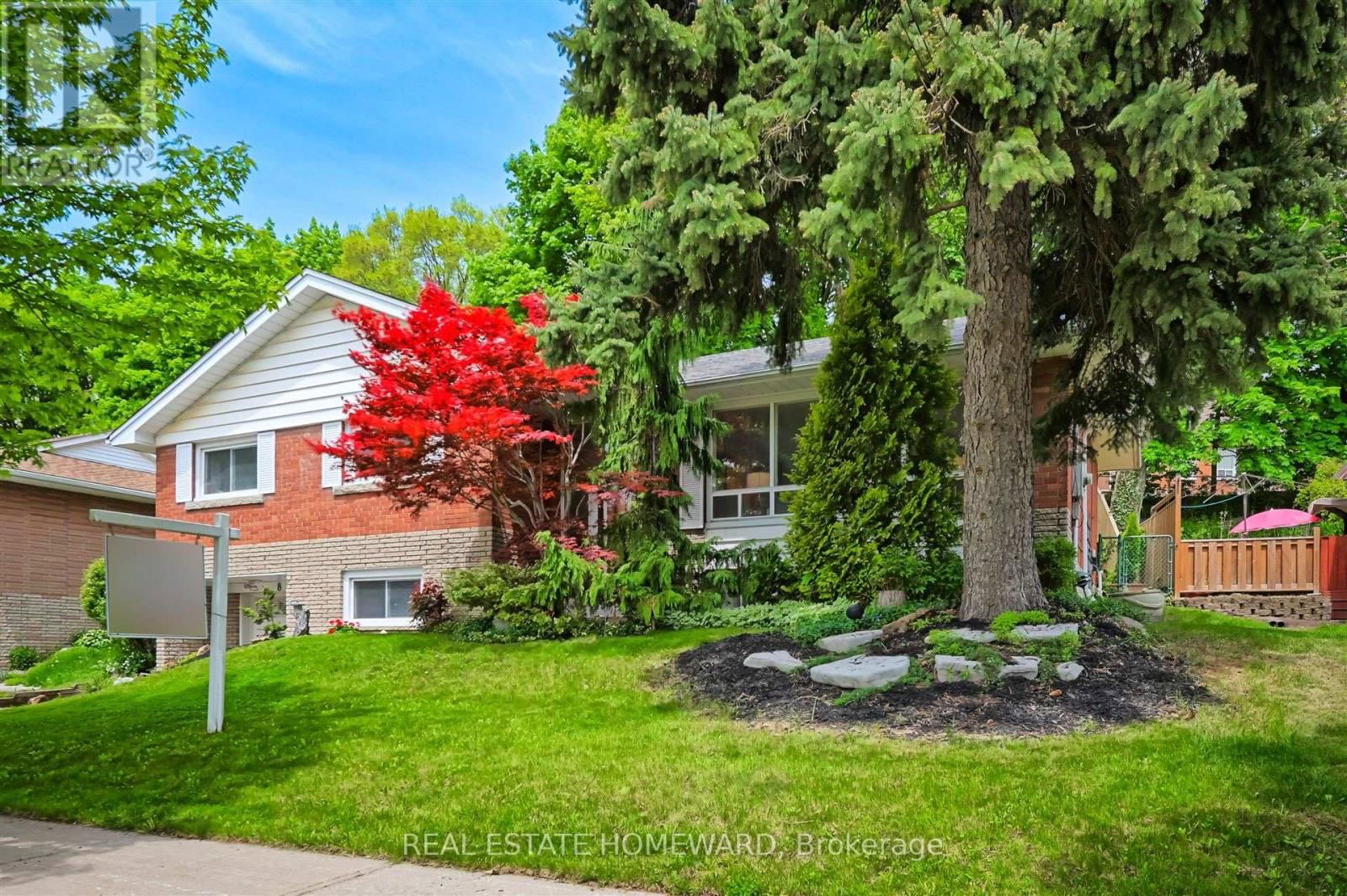 8 BURNVIEW CRESCENT Image 3