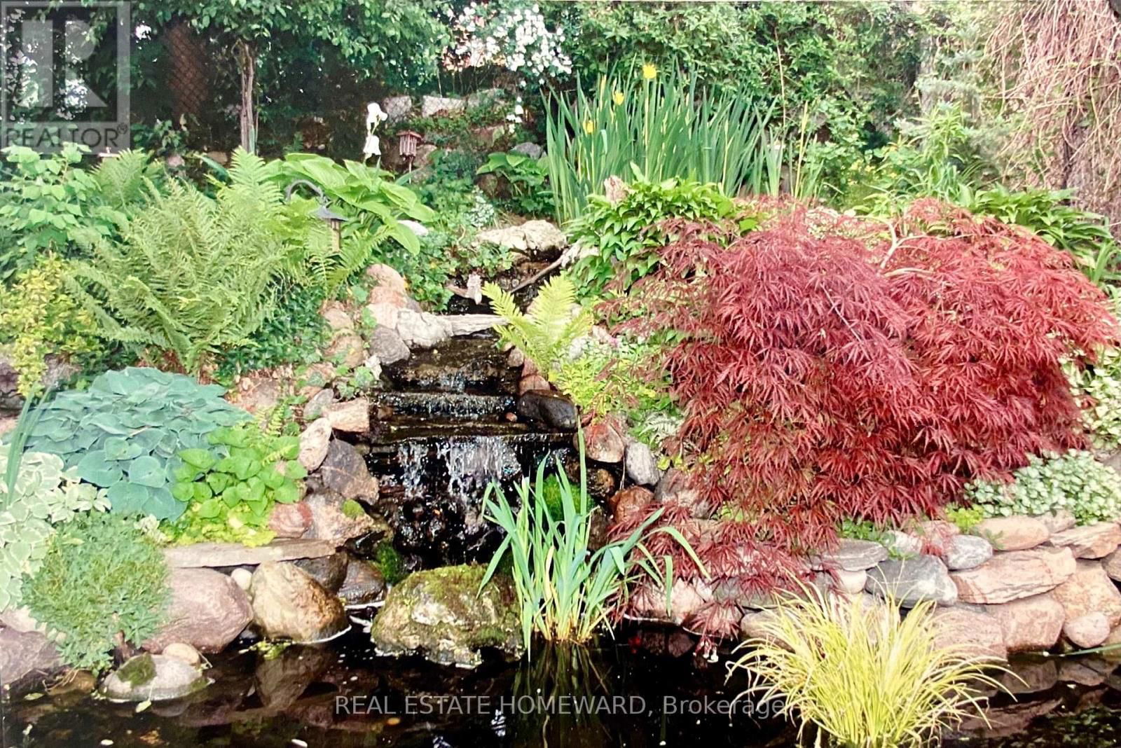 8 BURNVIEW CRESCENT Image 33