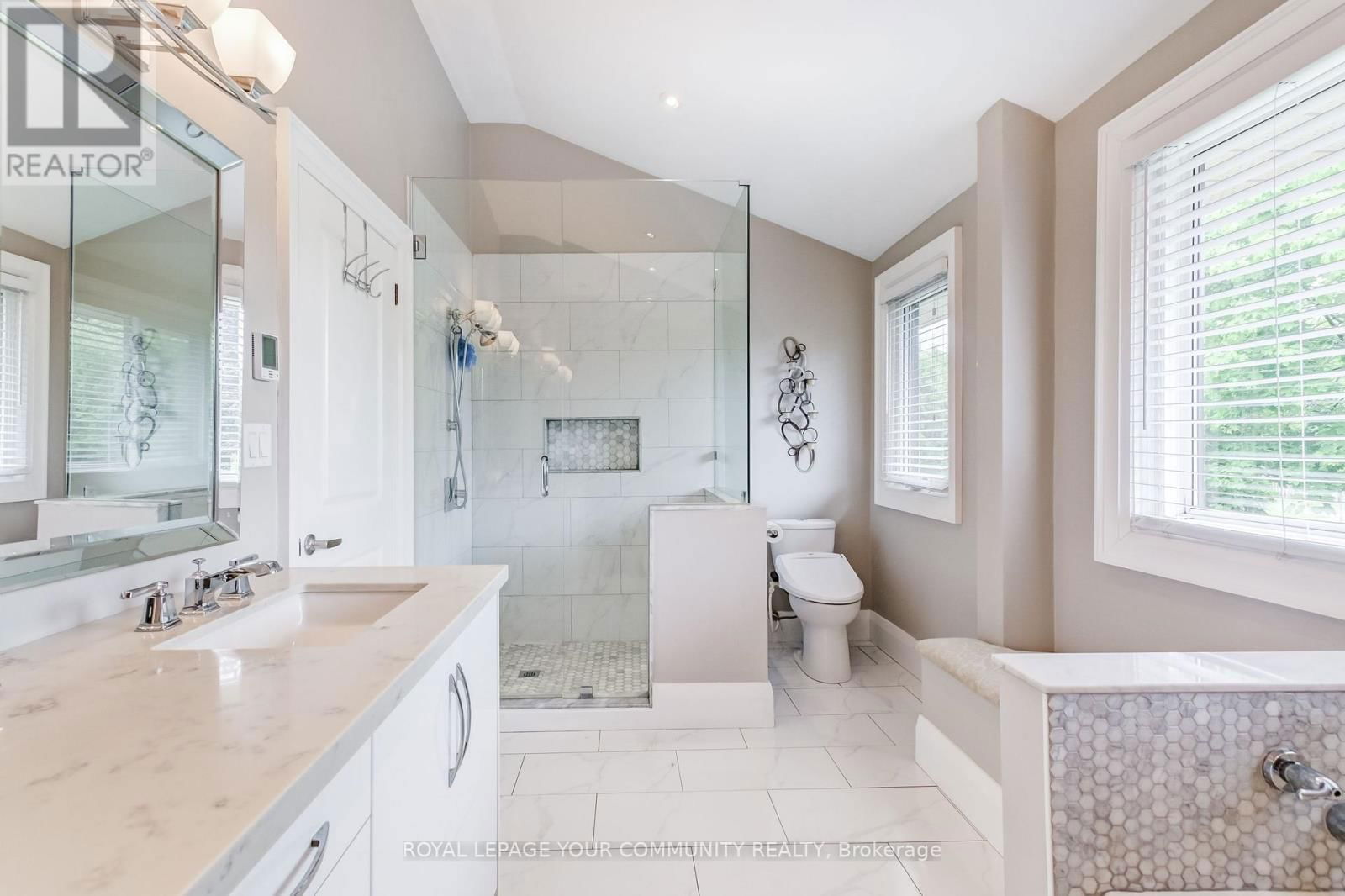54 MONTGOMERY AVENUE Image 23