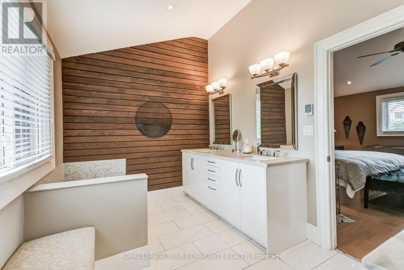 54 MONTGOMERY AVENUE Image 24