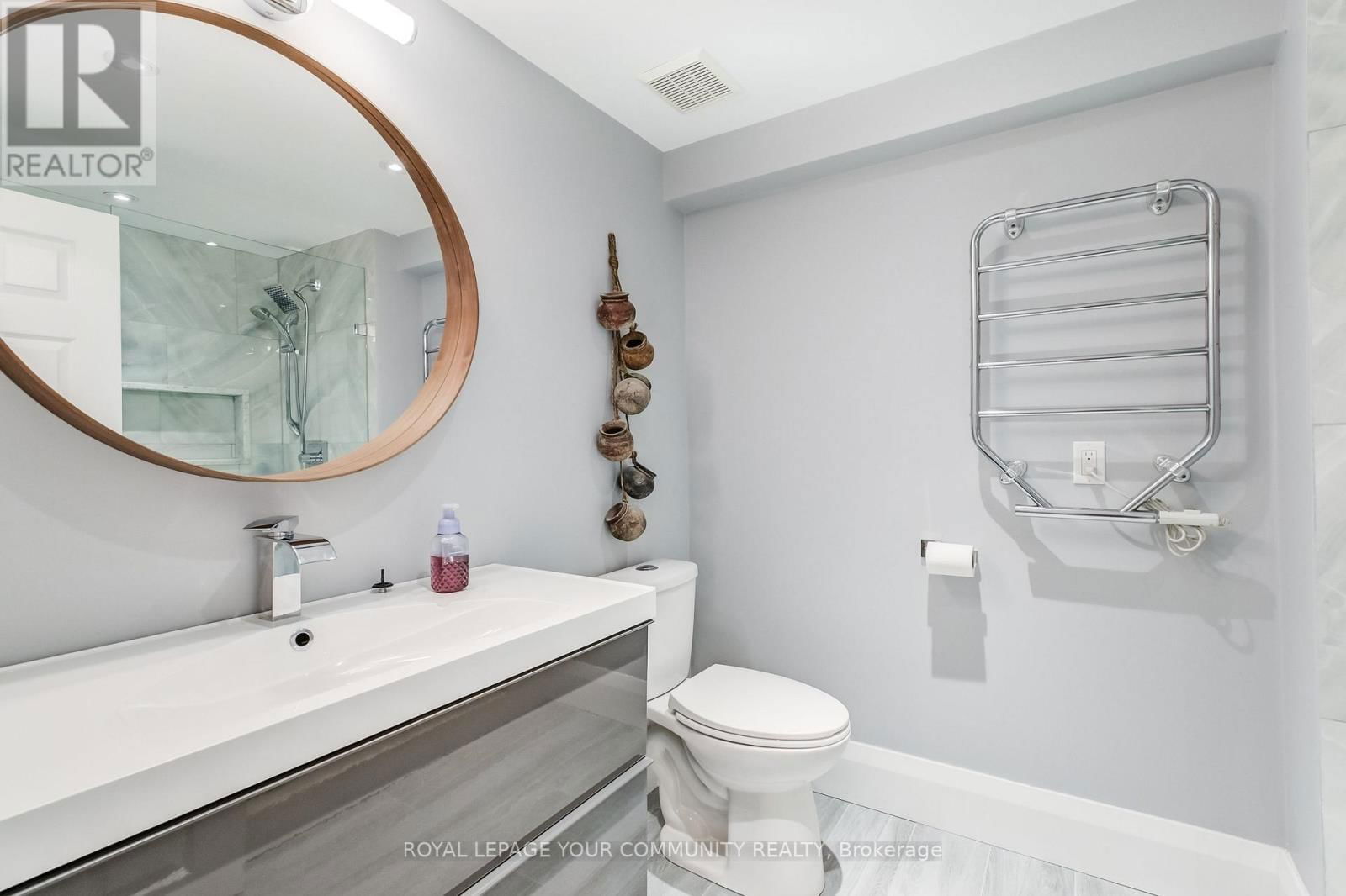 54 MONTGOMERY AVENUE Image 28