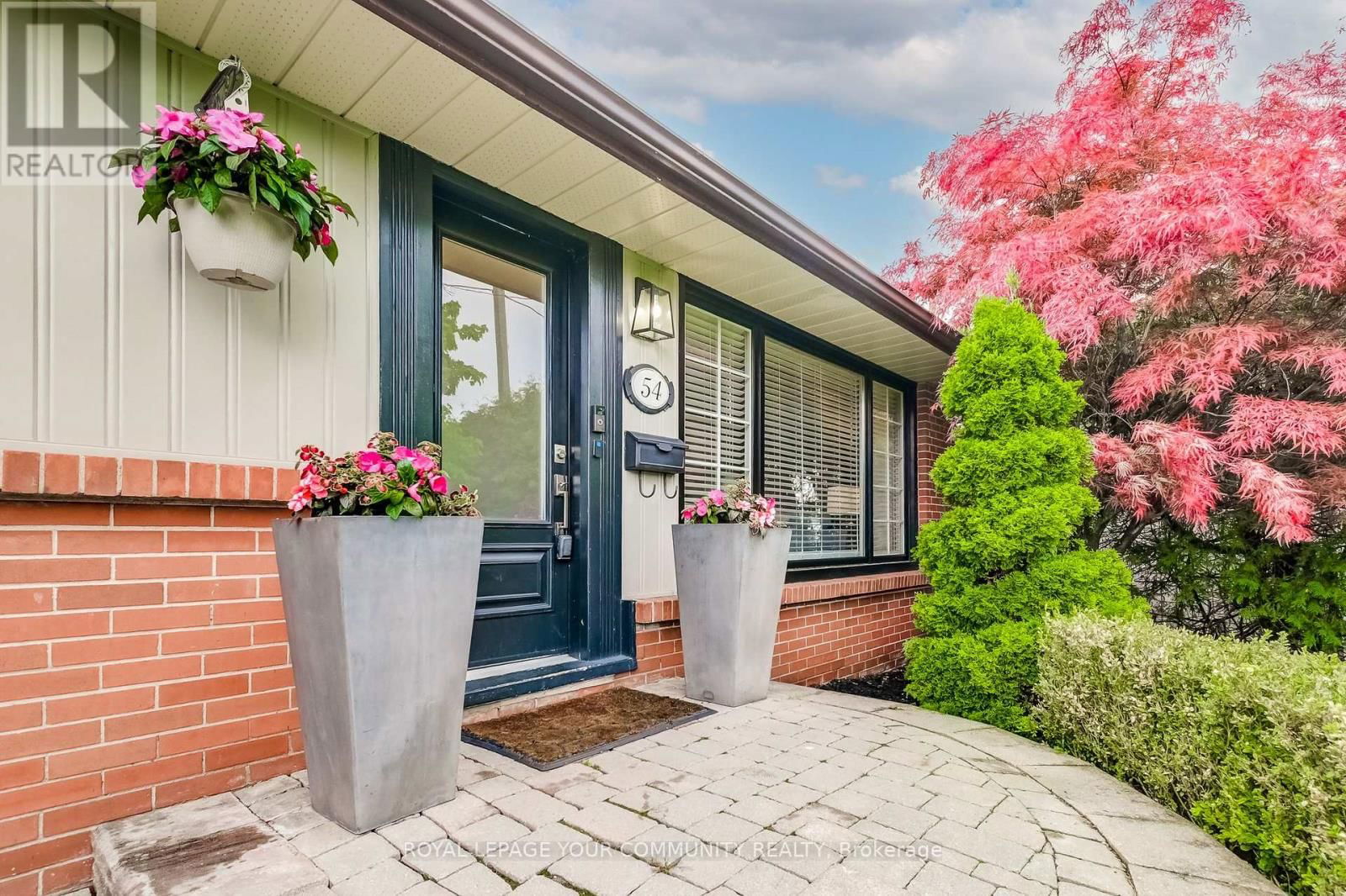 54 MONTGOMERY AVENUE Image 5