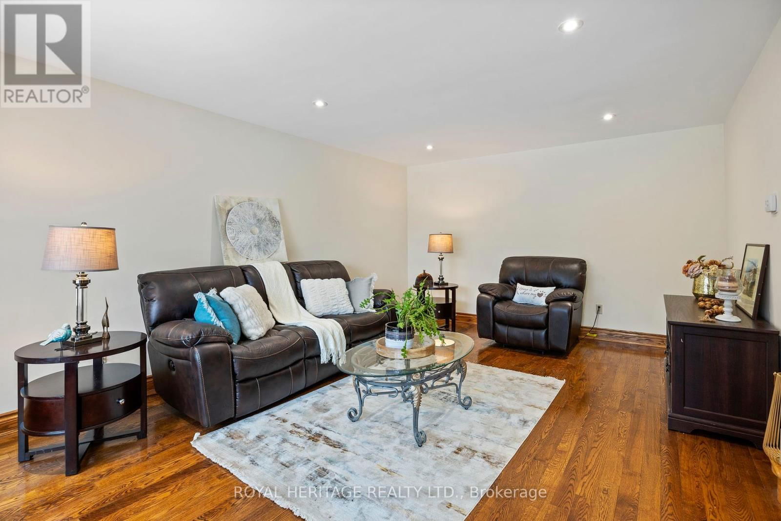 1755 STORRINGTON STREET Image 11
