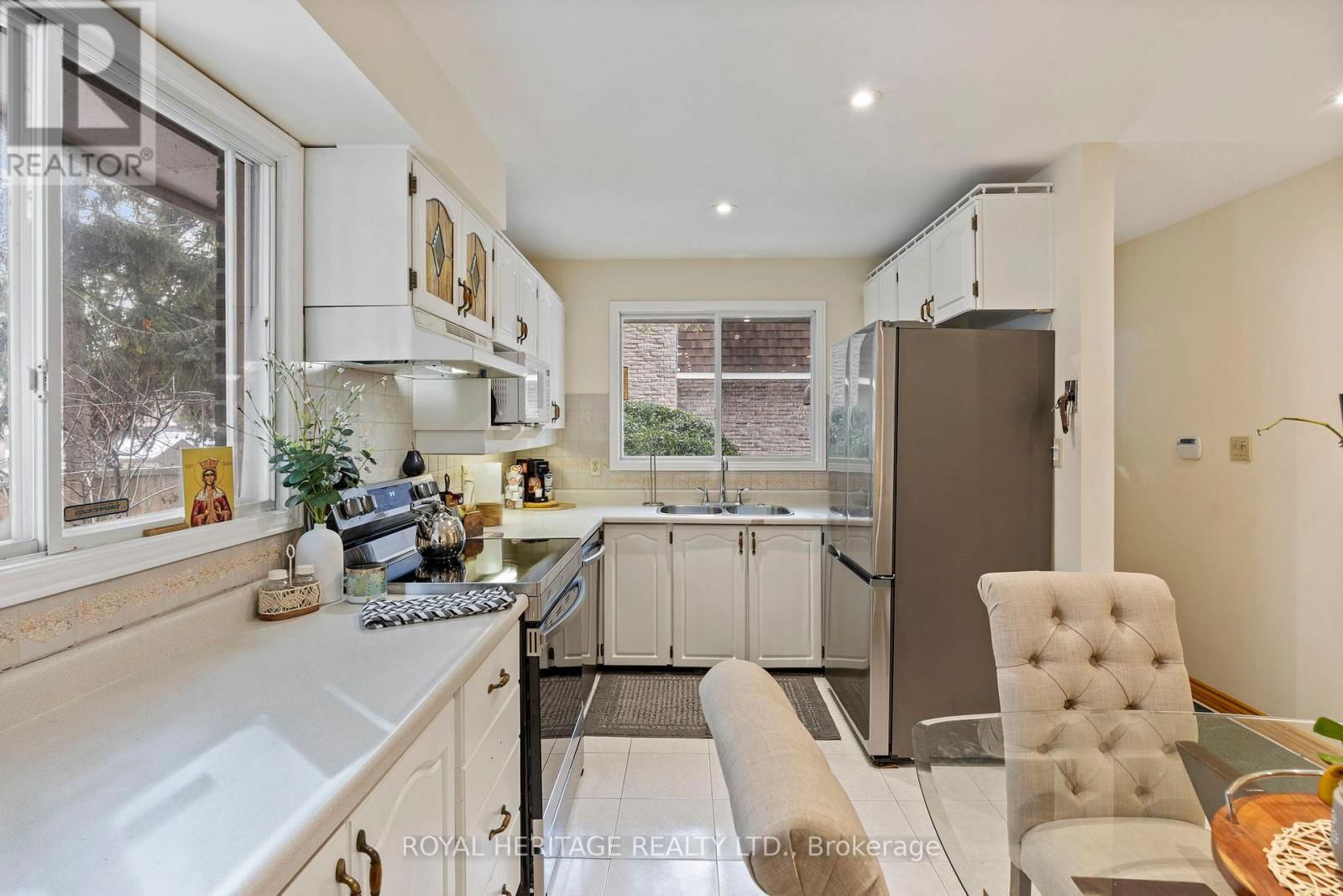 1755 STORRINGTON STREET Image 18