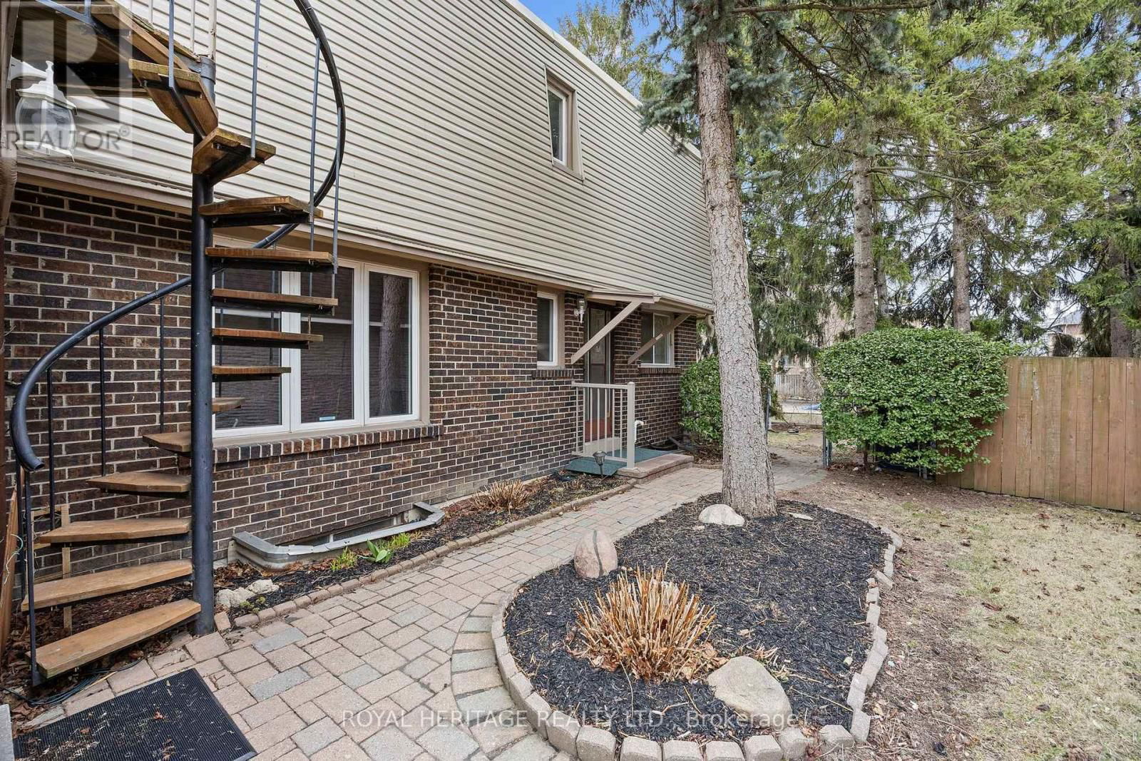 1755 STORRINGTON STREET Image 3