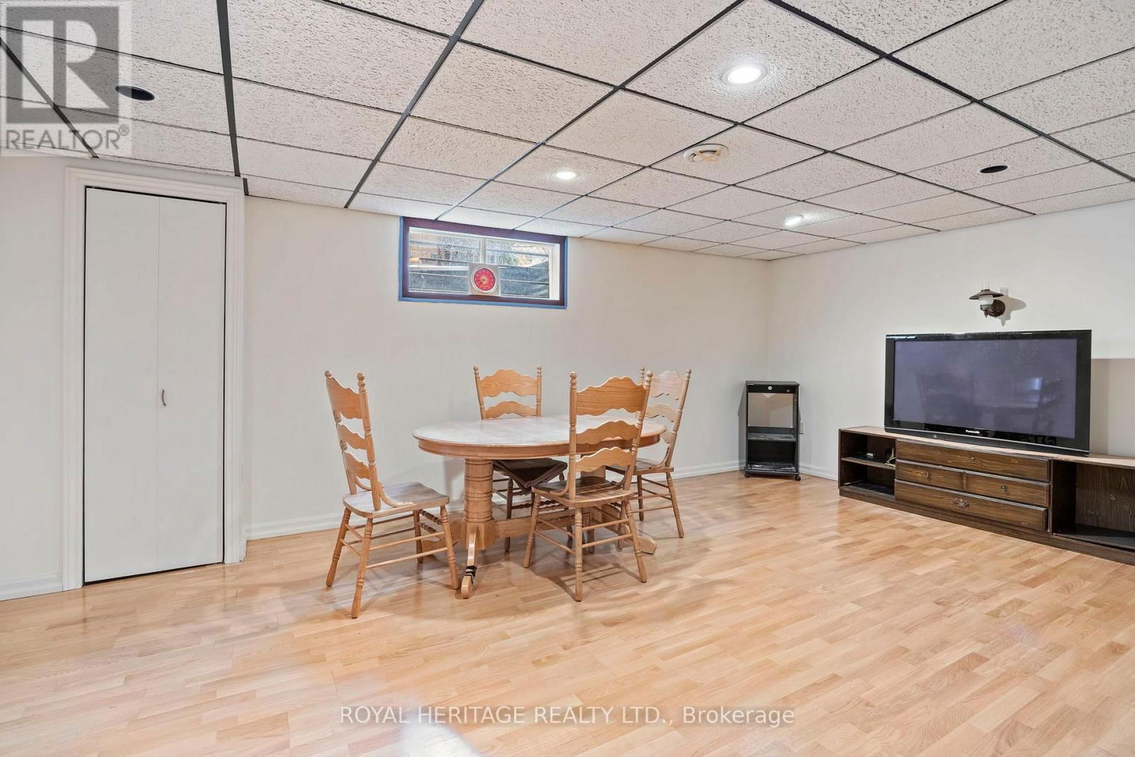 1755 STORRINGTON STREET Image 35