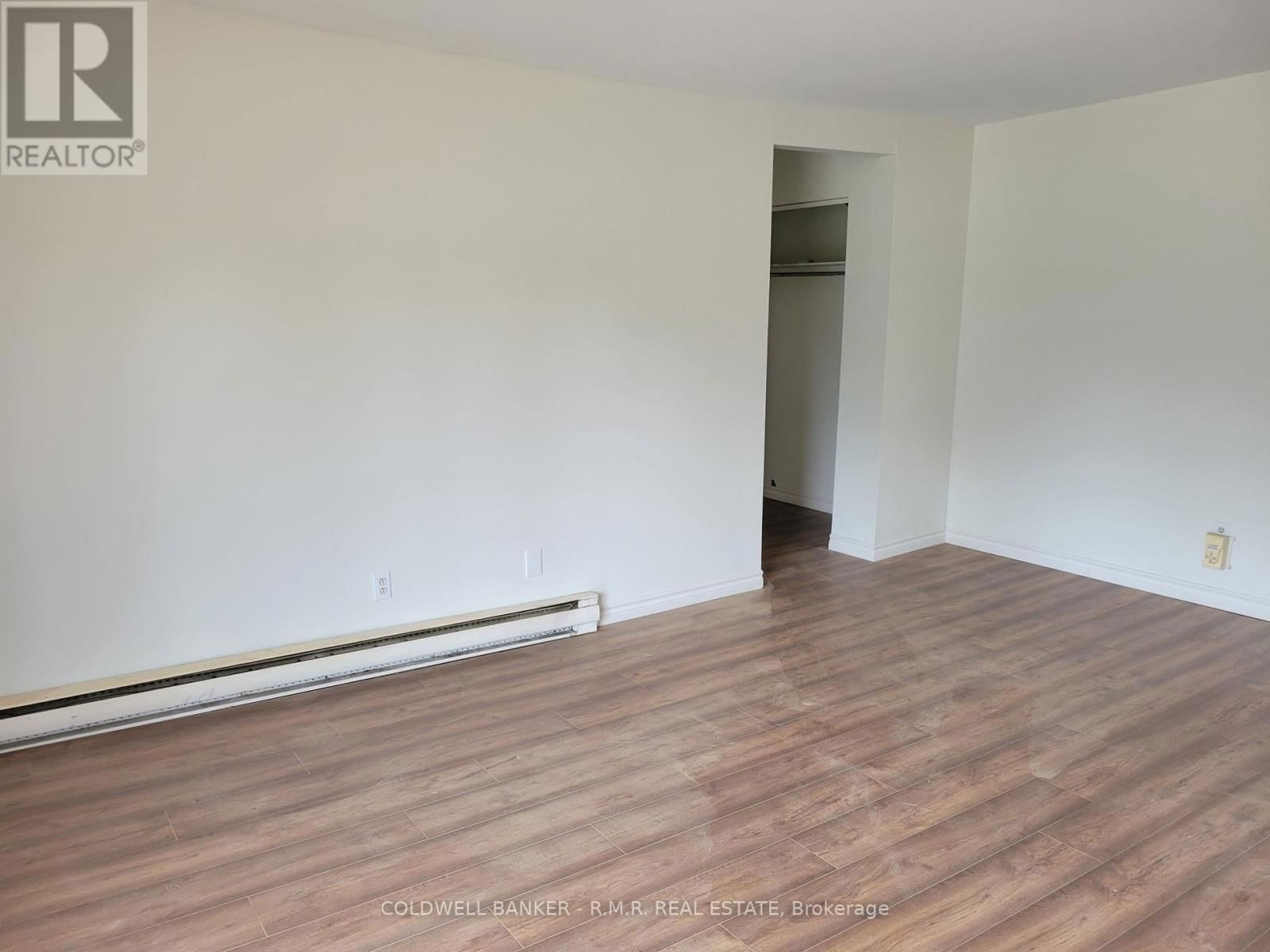 3 - 251 LIBERTY STREET NORTH Image 3