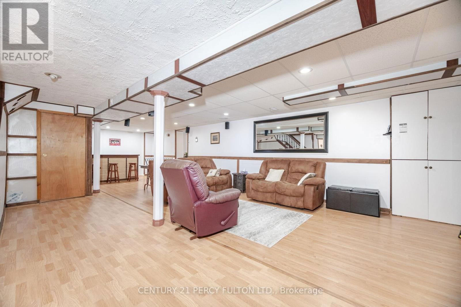 14 GILLINGHAM STREET Image 26
