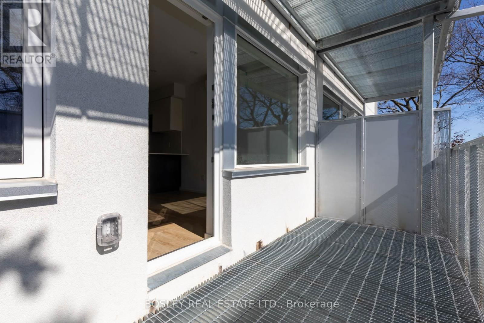 Suite 3 - 2165A GERRARD STREET EAST Image 25