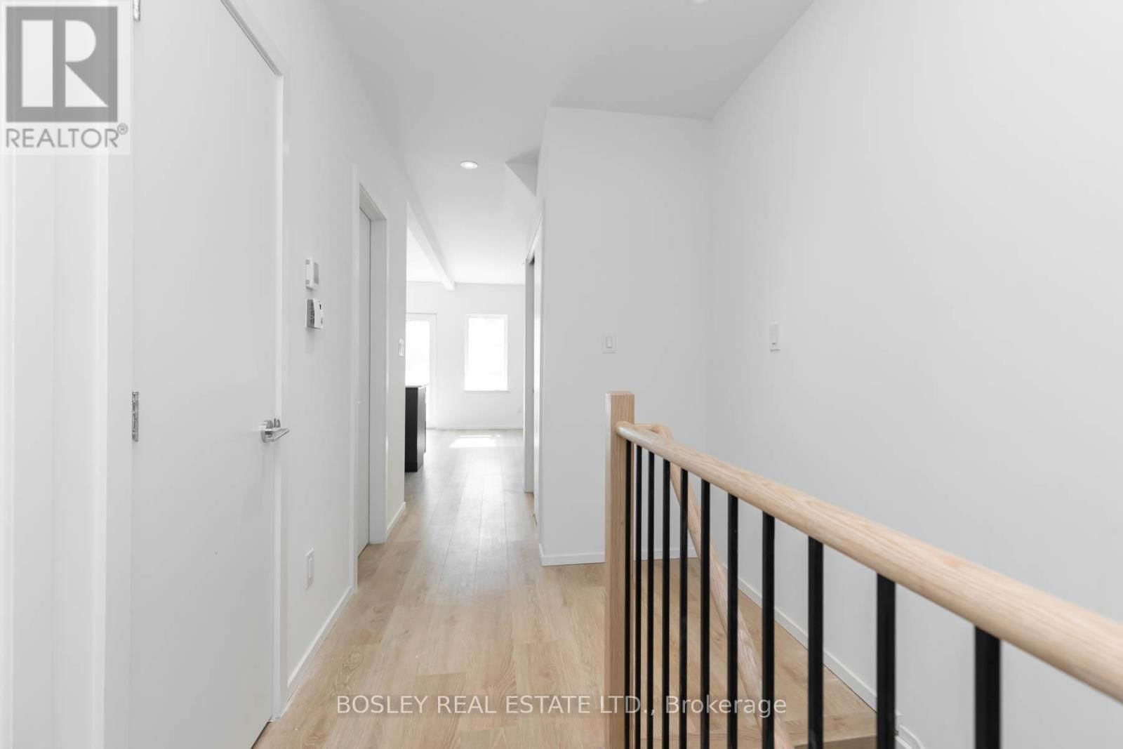 Suite 3 - 2165A GERRARD STREET EAST Image 3