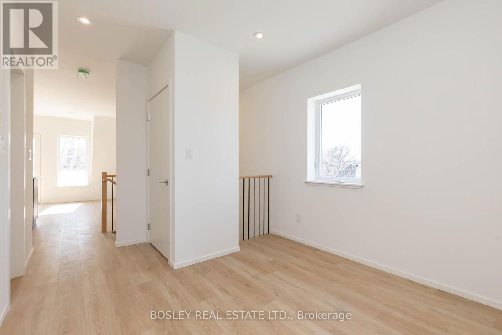 Suite 4 - 2165A GERRARD STREET EAST Image 15