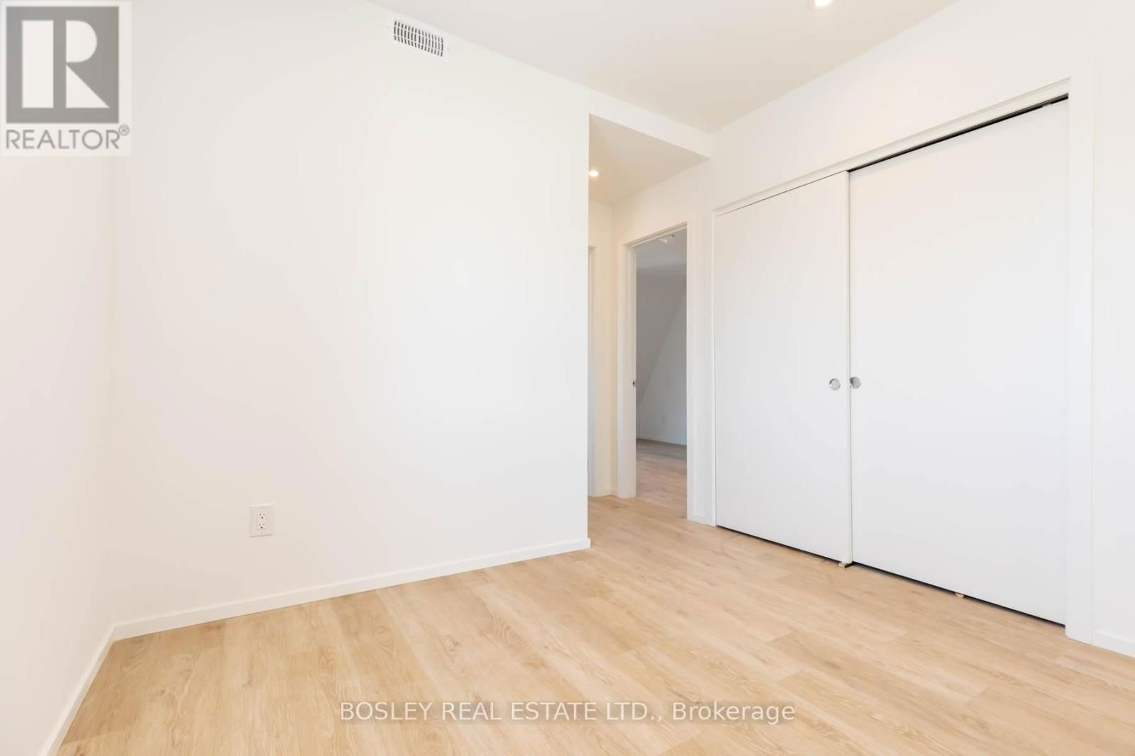 Suite 4 - 2165A GERRARD STREET EAST Image 17