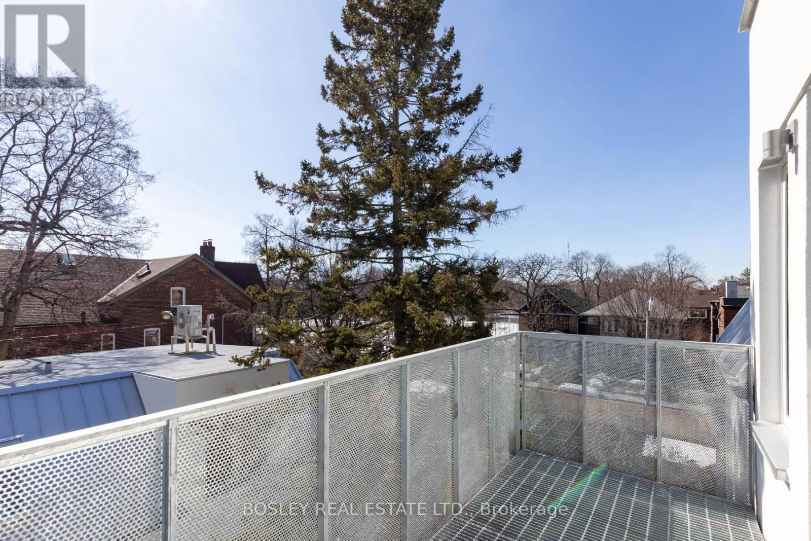 Suite 4 - 2165A GERRARD STREET EAST Image 27