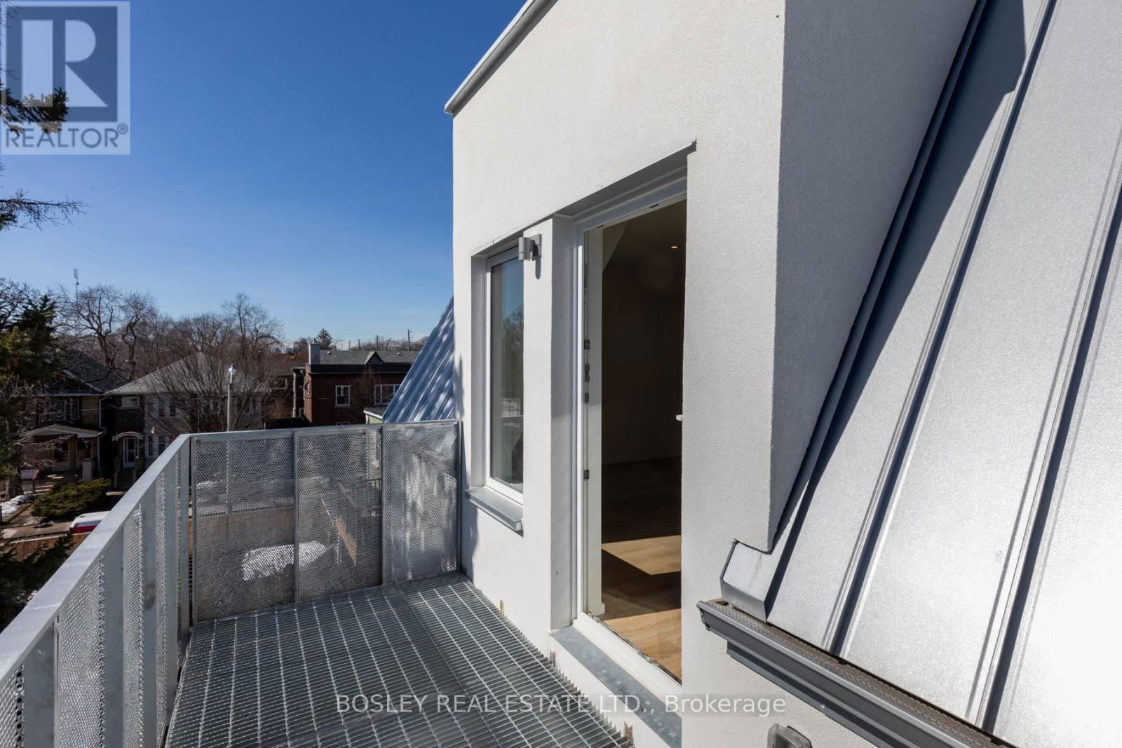 Suite 4 - 2165A GERRARD STREET EAST Image 28