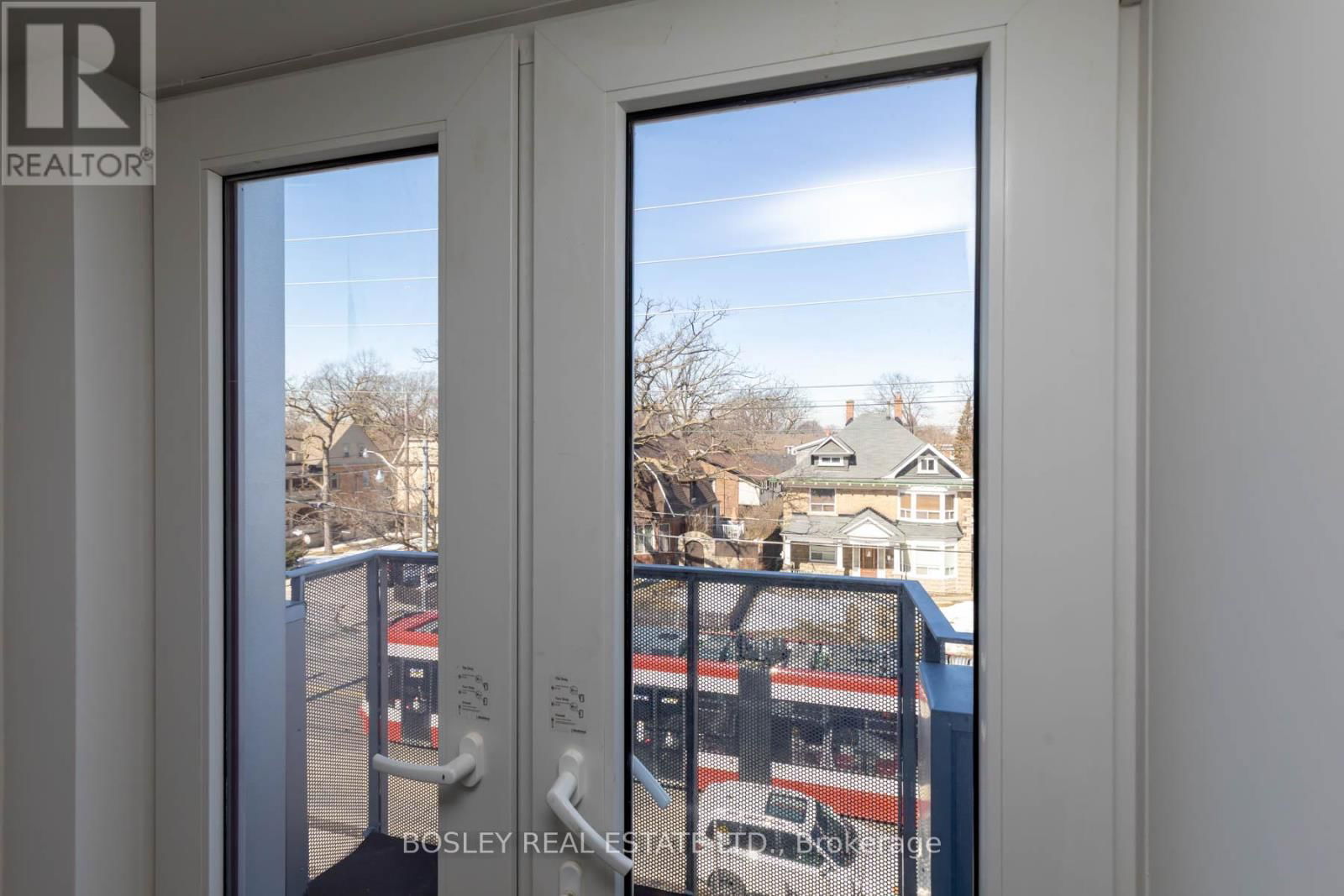 Suite 4 - 2165A GERRARD STREET EAST Image 31
