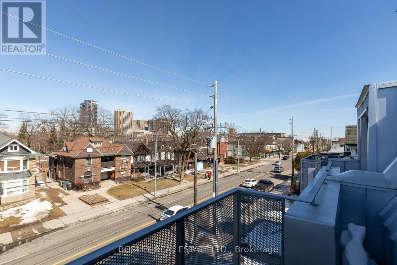 Suite 4 - 2165A GERRARD STREET EAST Image 33