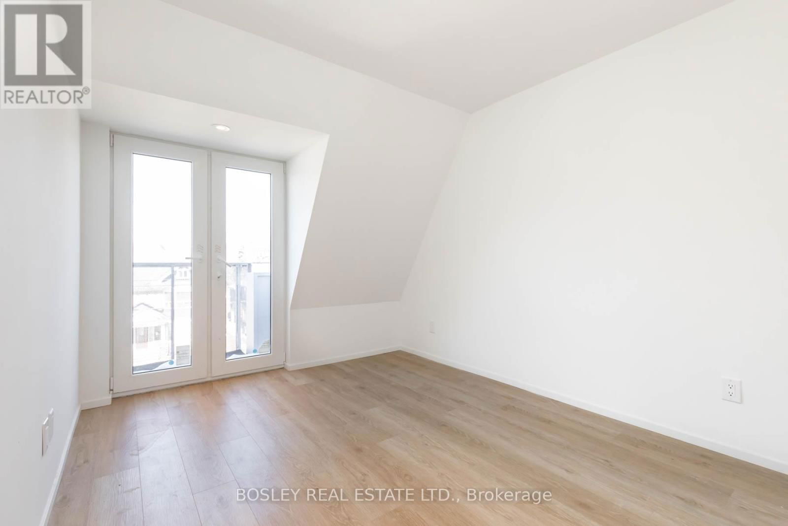 Suite 4 - 2165A GERRARD STREET EAST Image 4