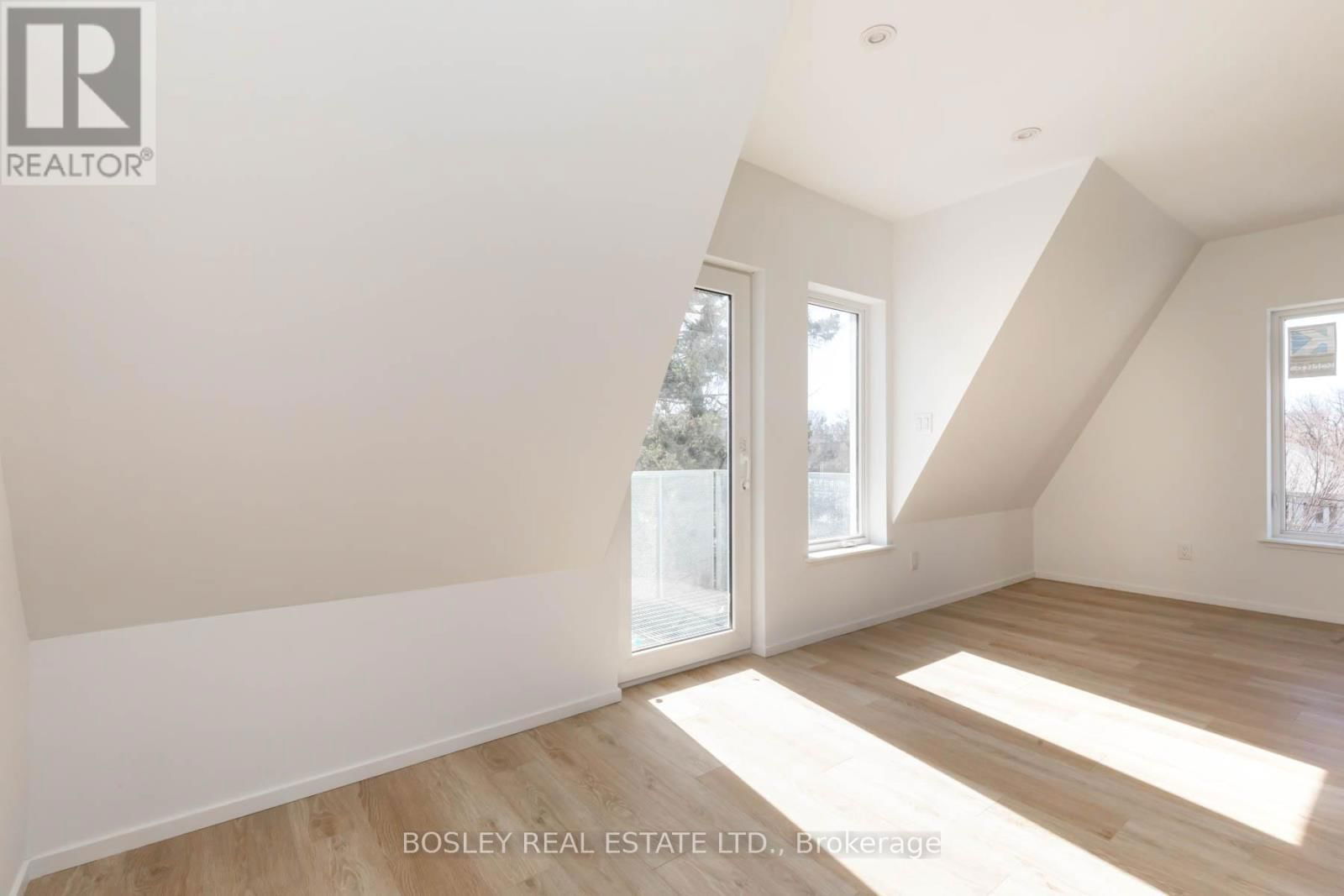 Suite 4 - 2165A GERRARD STREET EAST Image 7