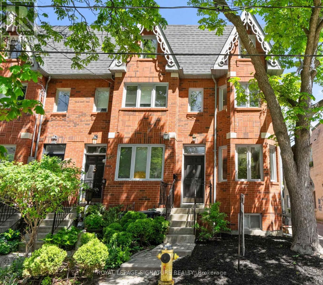 15 BOULTON AVENUE Image 1