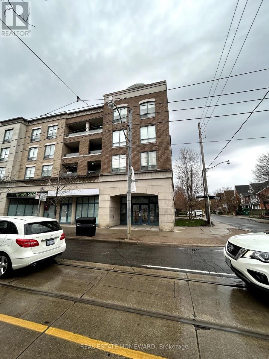 1815 QUEEN STREET EAST Image 2