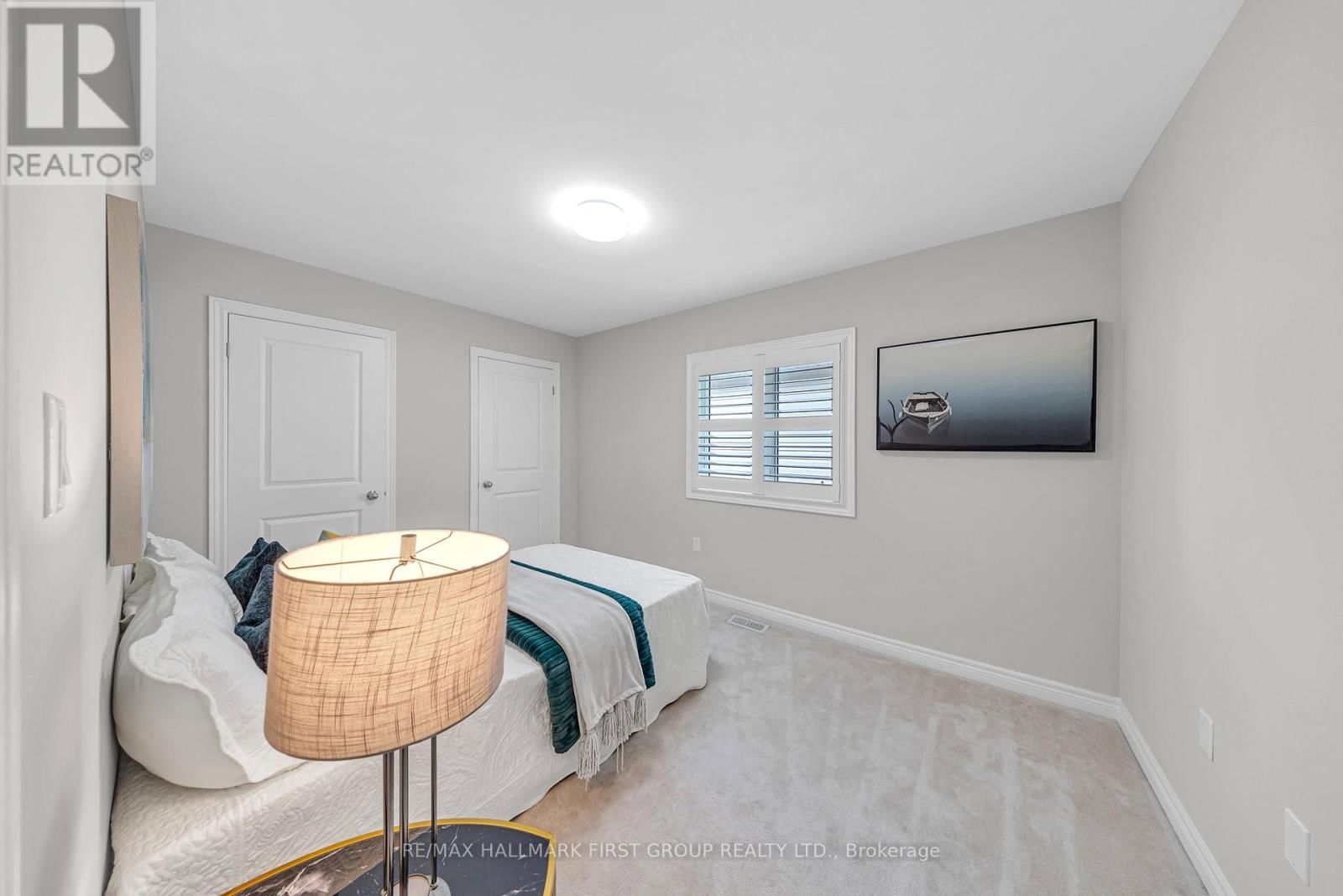 111 FRED JACKMAN AVENUE Image 35