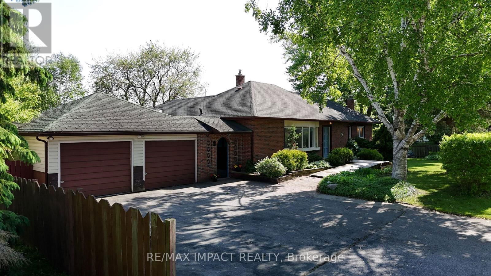 23 HILLCOURT AVENUE Image 13