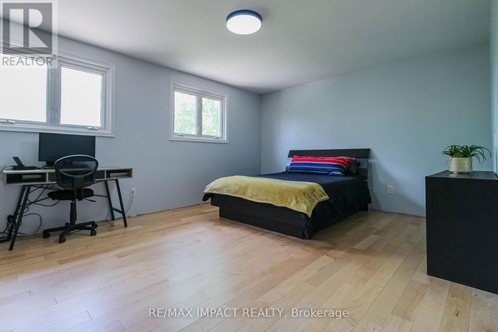 23 HILLCOURT AVENUE Image 25