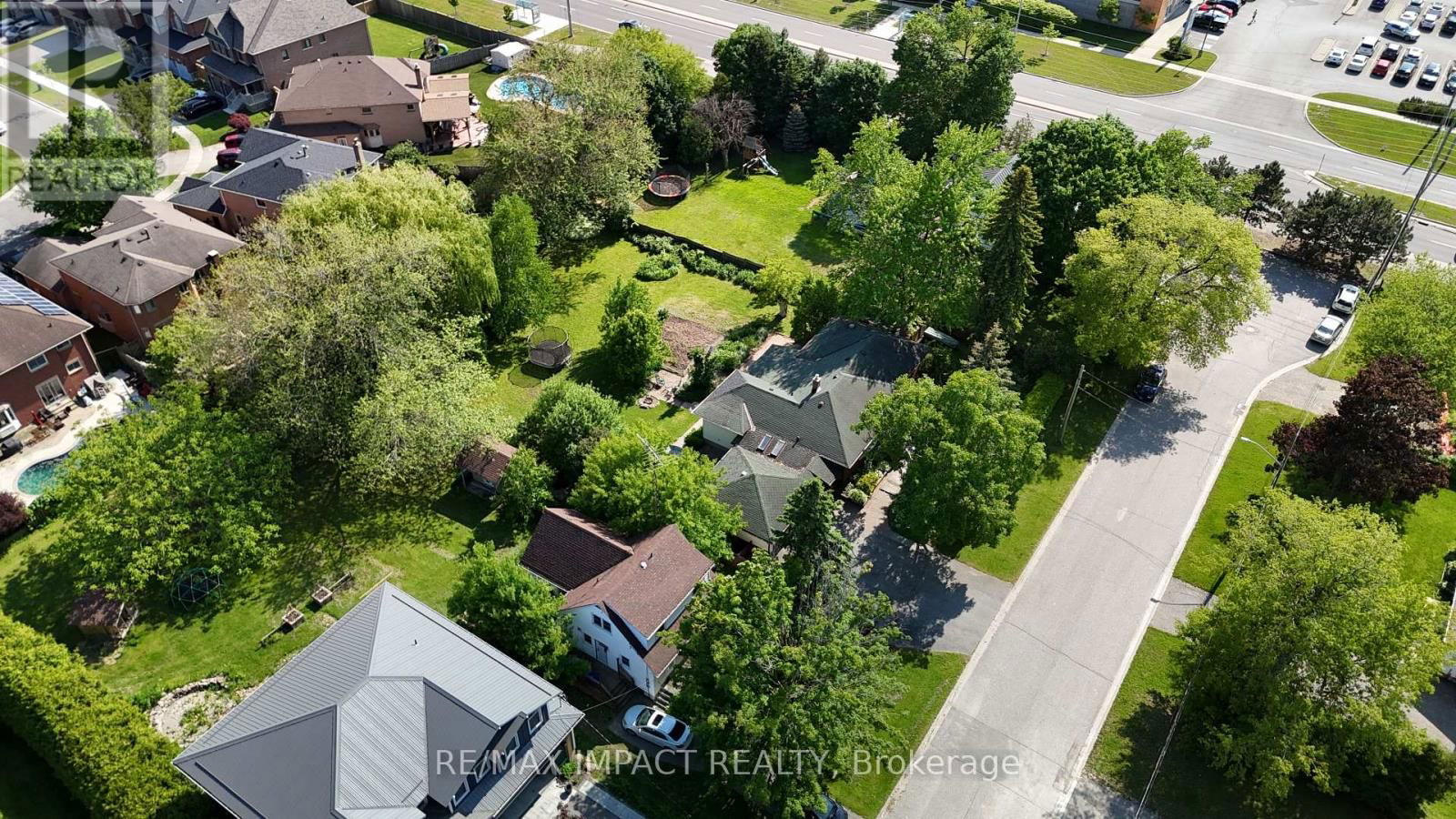 23 HILLCOURT AVENUE Image 5