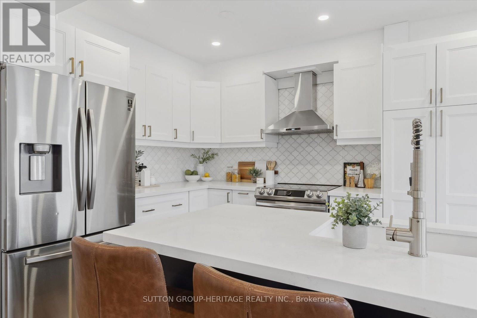 25 - 23 VALLANCE WAY Image 15