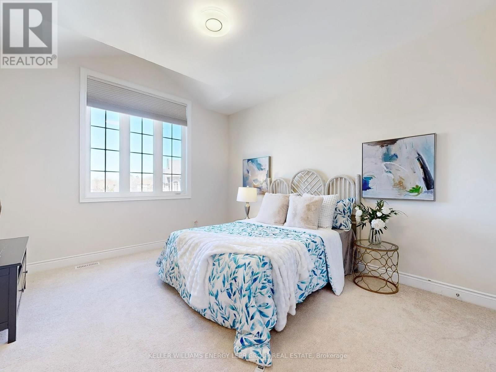 12 DONWOODS CRESCENT Image 34