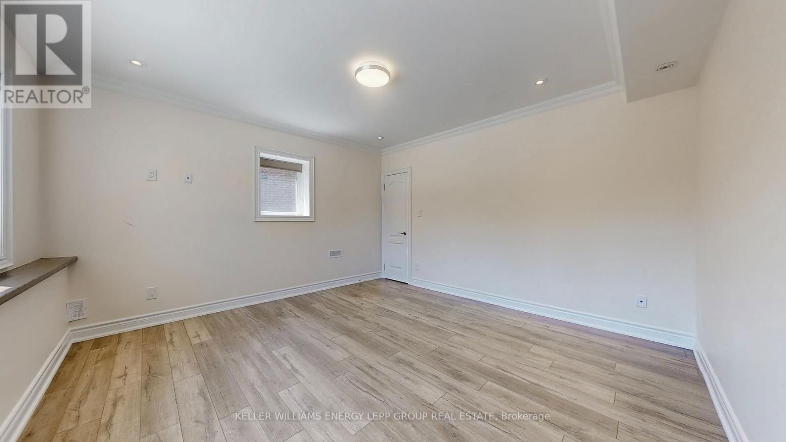 12 DONWOODS CRESCENT Image 42