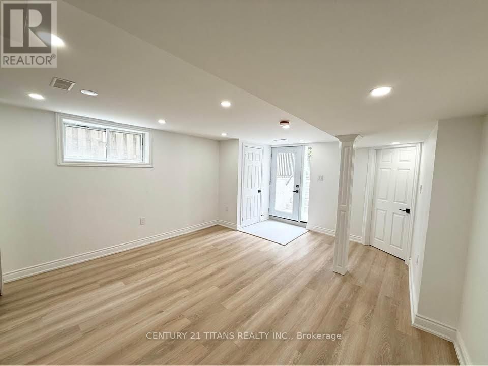 88 NOAKE CRESCENT Image 2