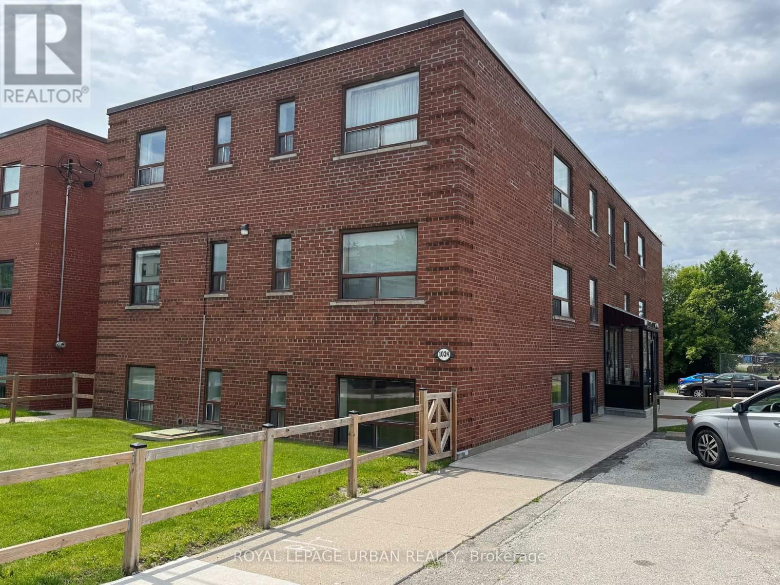 204 - 1024 O'CONNOR DRIVE Image 1