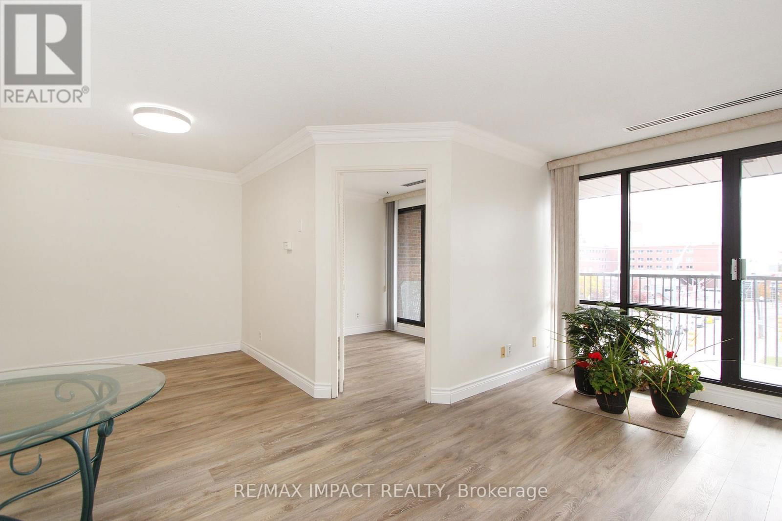 337 SIMCOE STREET NORTH Image 11