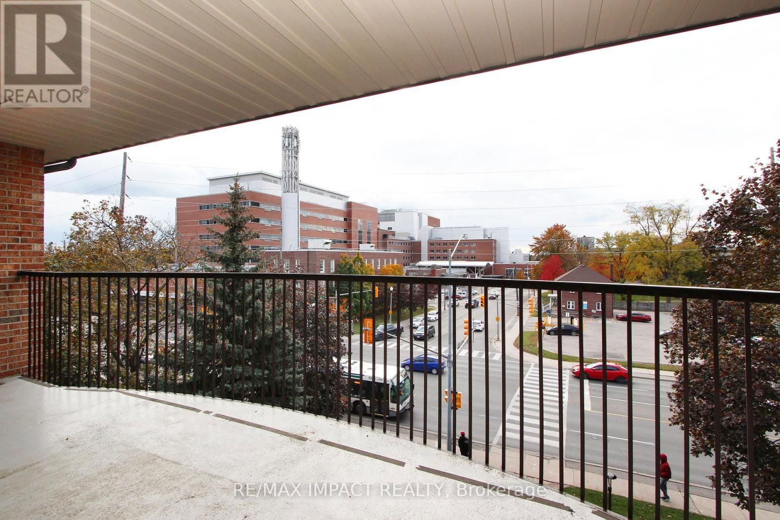 337 SIMCOE STREET NORTH Image 16