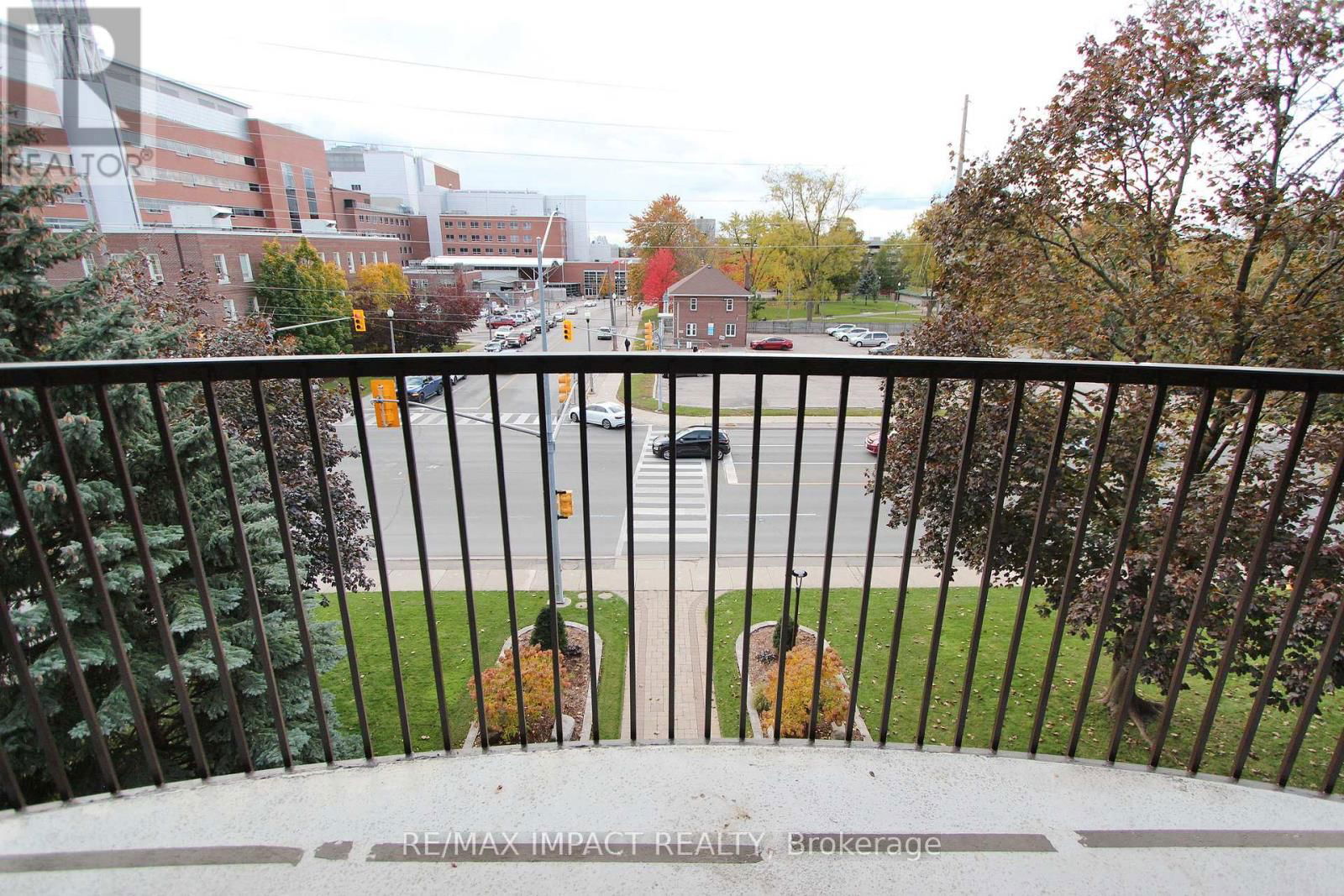 337 SIMCOE STREET NORTH Image 17