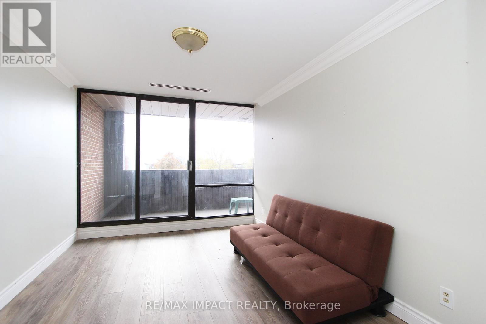 337 SIMCOE STREET NORTH Image 19