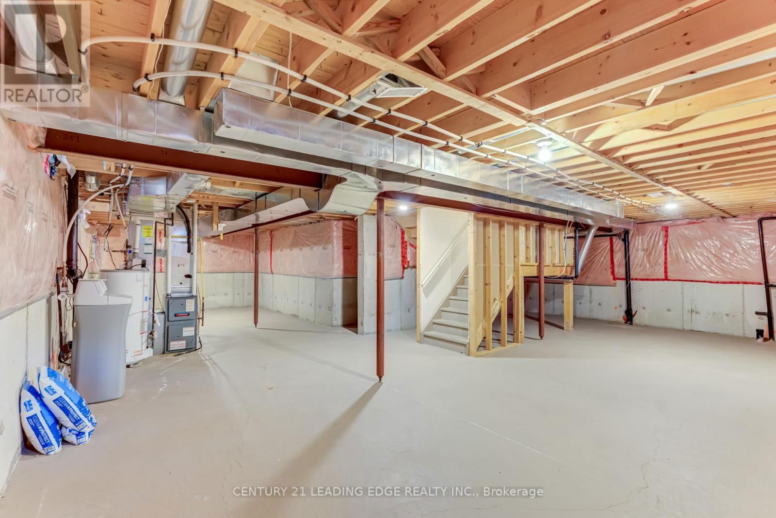 5 WOODBINE PLACE EAST Image 37