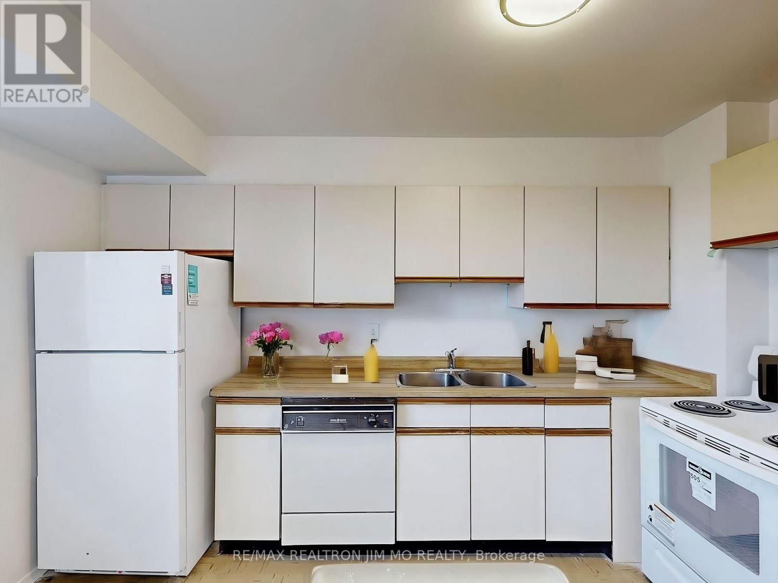 330 - 25 BAMBURGH CIRCLE Image 14
