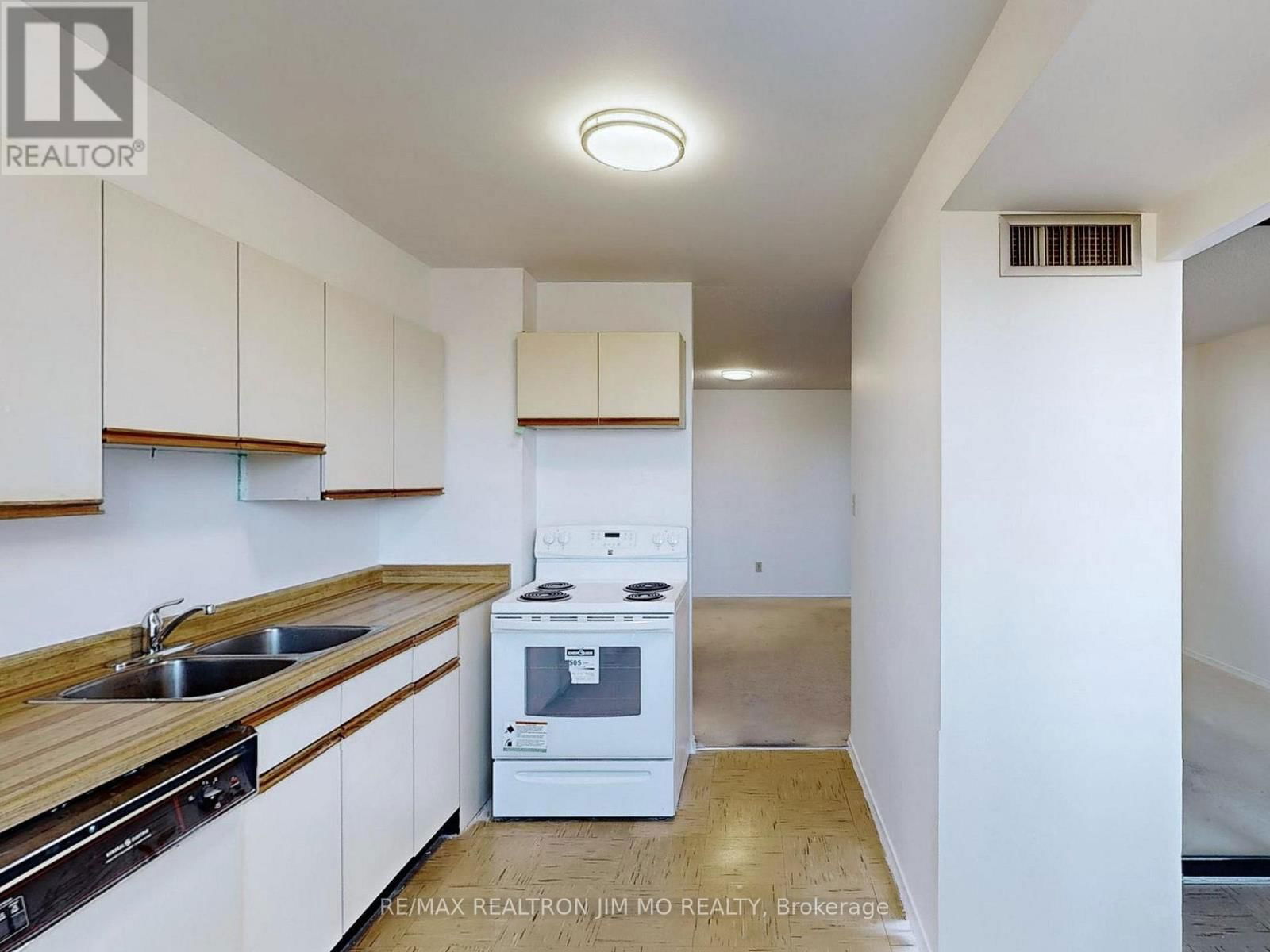 330 - 25 BAMBURGH CIRCLE Image 15