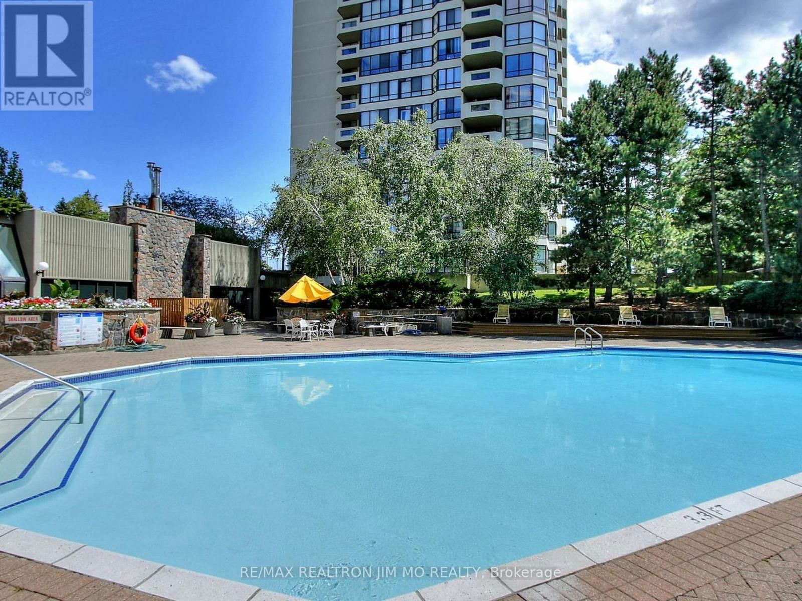330 - 25 BAMBURGH CIRCLE Image 27