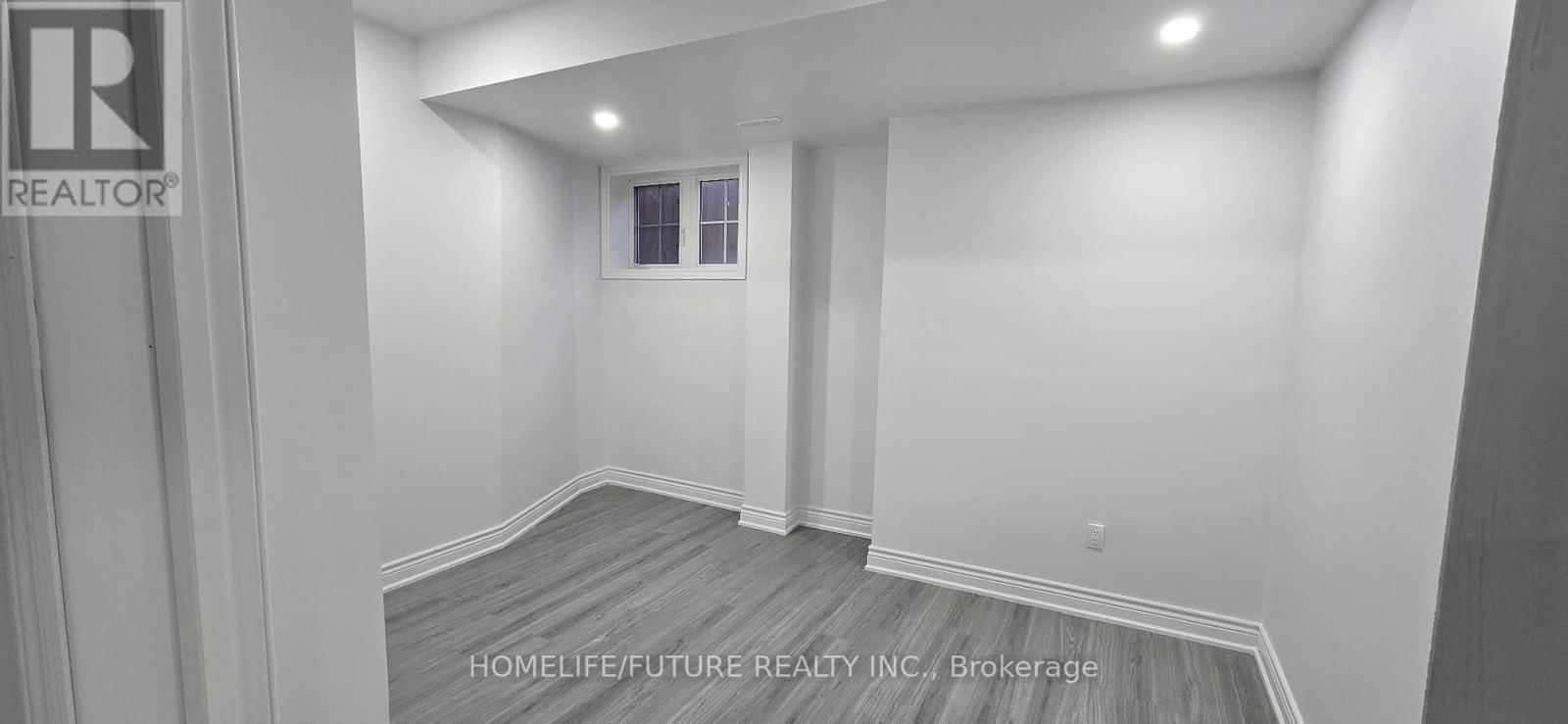 Bsmt - 22 WHITEBREAD CRESCENT Image 8